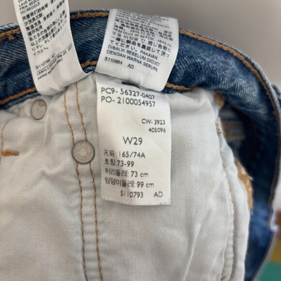 Levis 501® Original Fit High Rise Women's Shorts Denim Size 29 - Picture 3 of 6